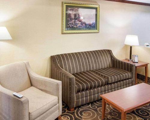 Quality Inn & Suites Niles – Photos 3