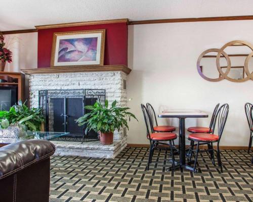 Econo Lodge Cameron – Photos 4