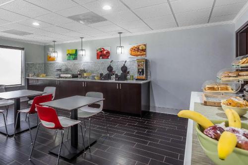 Jídlo v hotelu nebo okolí