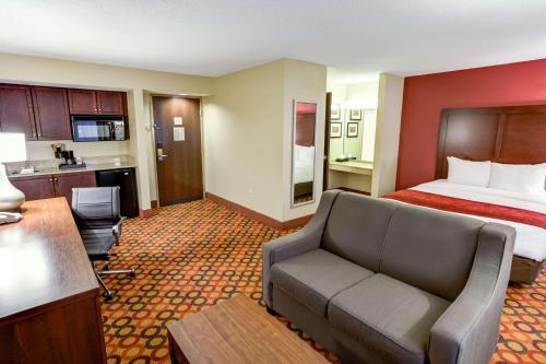 Comfort Suites Concord Mills – Photos 3