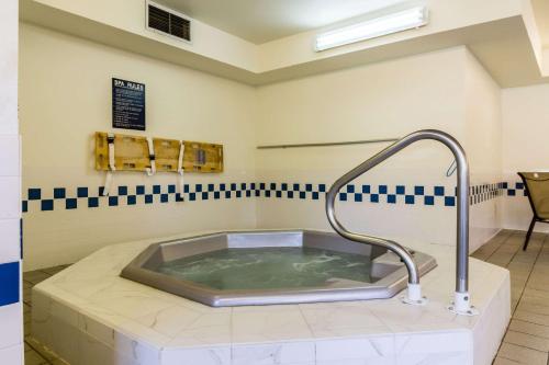 Gallery image of Quality Inn Columbia Mall in Grand Forks