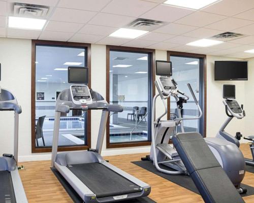 Γυμναστήριο ή/και όργανα γυμναστικής στο Comfort Suites Fargo Medical Center