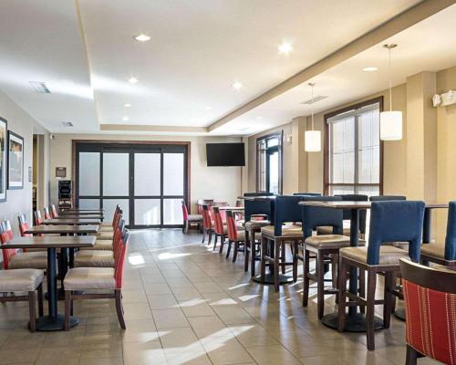 Εστιατόριο ή άλλο μέρος για φαγητό στο Comfort Suites Fargo Medical Center