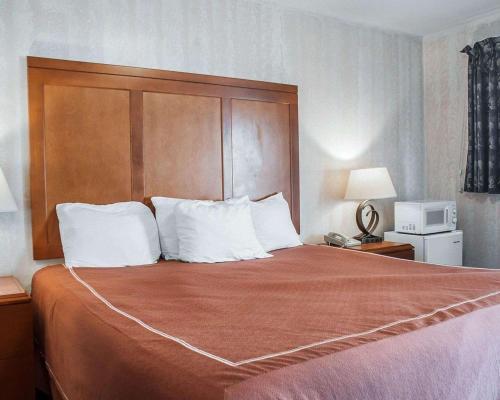 Castle Inn & Suites Niagara Falls – Photos 2