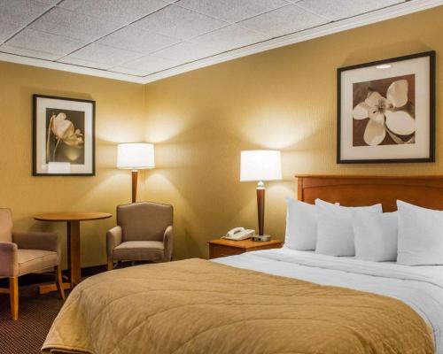 Gallery image of Clarion Hotel & Suites Riverfront in Oswego