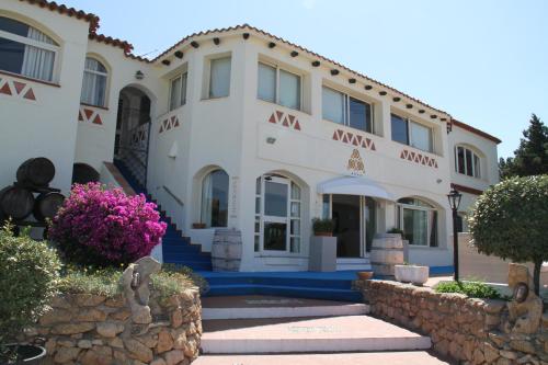 Gallery image of Hotel 3 Botti in Baja Sardinia