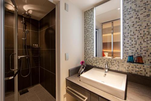 Ένα μπάνιο στο karaksa hotel premier Tokyo Ginza