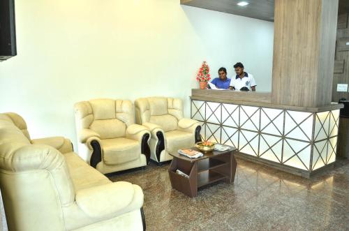 Huéspedes de Hotel Ambai Grand