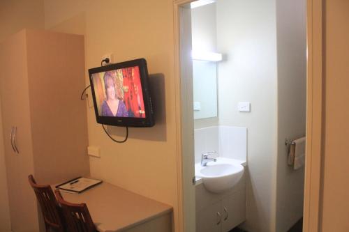Ένα μπάνιο στο Aromet Motor Inn