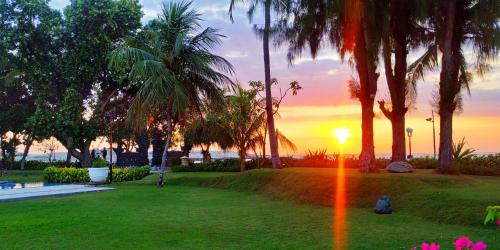 Κήπος έξω από το Villas at The Patra Bali Resort and Villas - CHSE Certified
