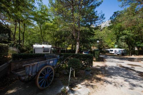 Φυσικό τοπίο κοντά σε αυτό το κάμπινγκ