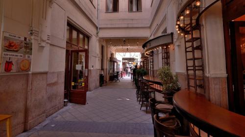 Imagem da galeria de The Hive Party Hostel Budapest em Budapeste