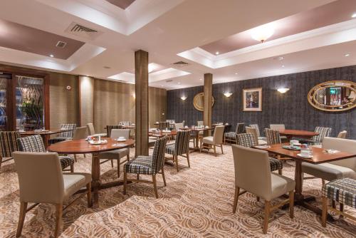 Restoran atau tempat makan lain di Dunsilly Hotel