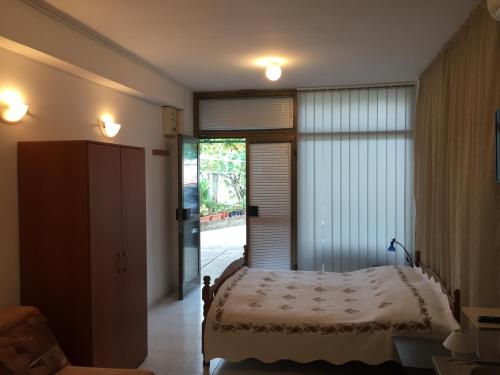 Gallery image of Studio Max in Bijela