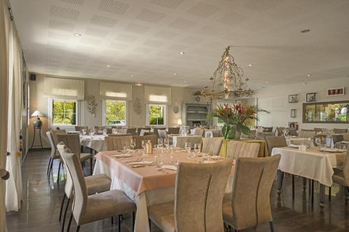 Εστιατόριο ή άλλο μέρος για φαγητό στο The Originals Boutique, Hôtel Le Pillebois, Bourg-en-Bresse Nord