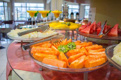 Makanan di atau berdekatan hotel