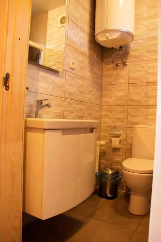 Un baño de Hotel Fregat