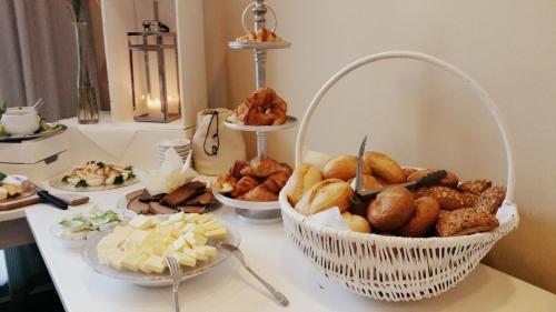 Mad på lejlighedshotellet eller i nærheden