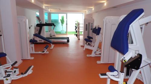 
Het fitnesscentrum en/of fitnessfaciliteiten van Canary Garden Club

