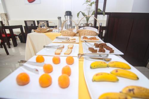 Makanan di atau berdekatan hotel