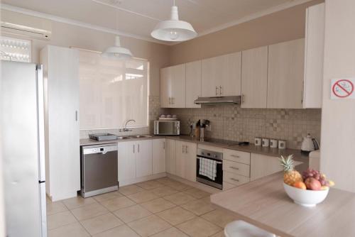 Gallery image of Harbour View Selfcatering in Mossel Bay