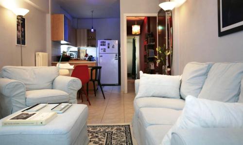 Posedenie v ubytovaní Mets Area, Hip, Tasteful & Ultra Convenient Studio for 2