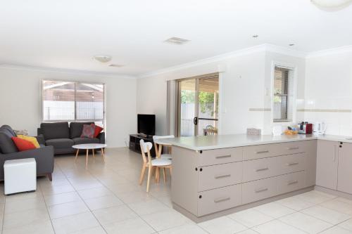 Gallery image of Lovely 3 Bed, 2 Bath in the City Centre in Wagga Wagga