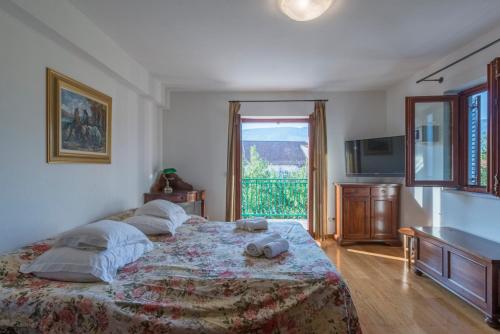 Gambar di galeri bagi Apartments Napoleon di Jelsa