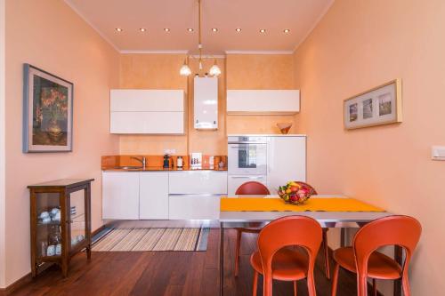 Mouragia Luxury Seaview Suite by Konnect