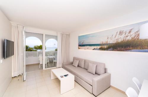 Apartamentos Globales Lord Nelson, Santo Tomás – Updated 2022 ...