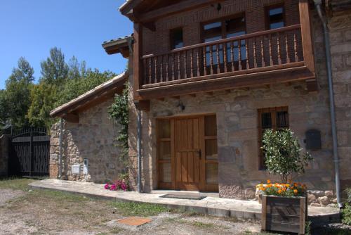 Country House La Casa del Río, Bárcena de Pie de Concha ...