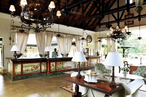 Εστιατόριο ή άλλο μέρος για φαγητό στο Royal Livingstone Hotel by Anantara