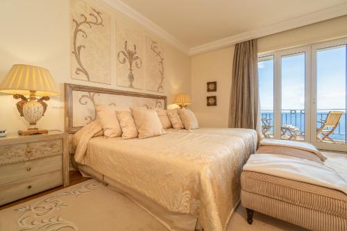 Luxury Ocean View Villa in Funchal
