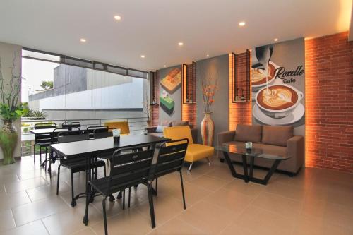 Gallery image of Rozelle by d'best hospitality in Cituja