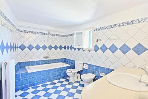 Ванная комната в Villa Thea Antonis