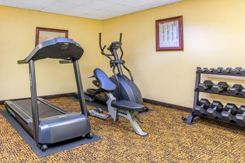 Quality Inn & Suites Montgomery East Carmichael Rd