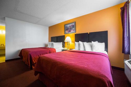 Rodeway Inn Kingman Route 66にあるベッド