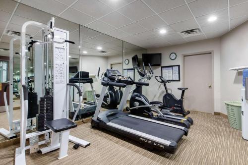 Γυμναστήριο ή/και όργανα γυμναστικής στο Quality Inn & Suites Mountain Home North