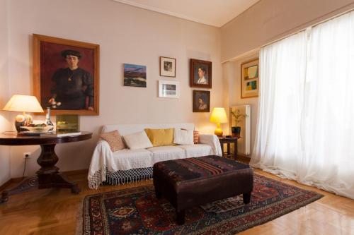アテネにある2 Bedroom Artist's Apartment - So Athensのギャラリーの写真