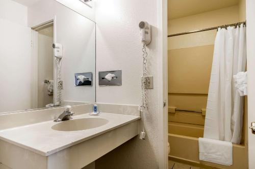 Gallery image of Rodeway Inn - Rohnert Park in Rohnert Park