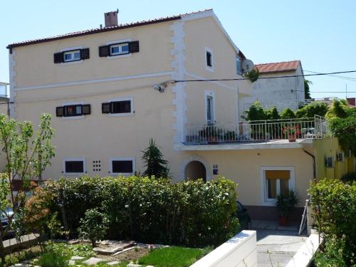 Matic Apartments