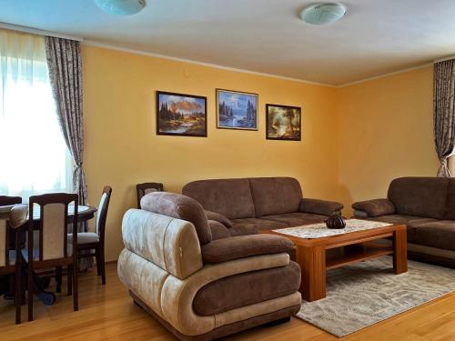 Χώρος καθιστικού στο Apartments Nella