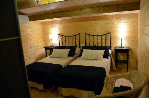 Ένα ή περισσότερα κρεβάτια σε δωμάτιο στο Casa Rural La Dehesa De Toledo
