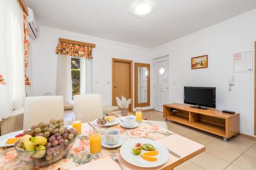 Villas Rab Palit