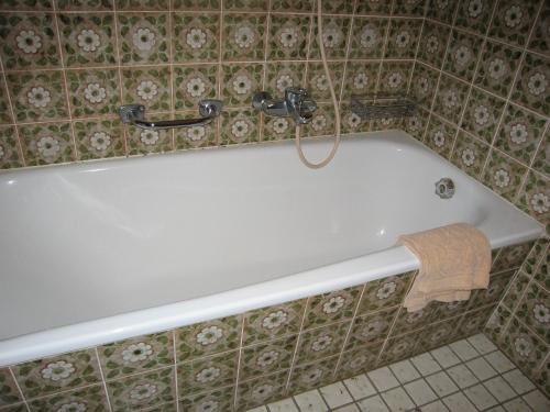 Et badeværelse på Hotel Bräukeller