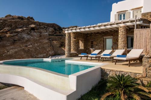 Kolam renang di atau dekat dengan Mykonos Divino