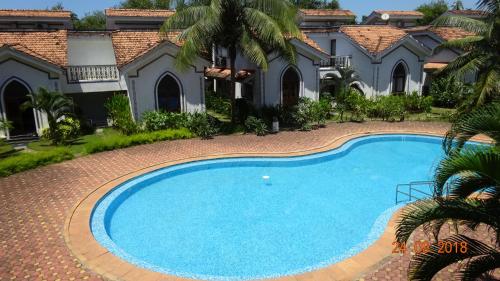 Bazén v ubytování Riviera Hermitage nebo v jeho okolí