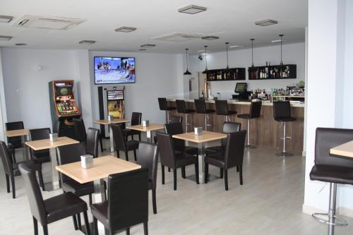 Μια τηλεόραση ή/και κέντρο ψυχαγωγίας στο Hotel Mar de Aragón