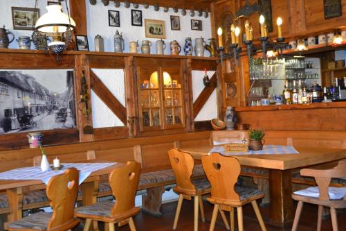 Restoran atau tempat lain untuk makan di Gästehaus Alter Keller