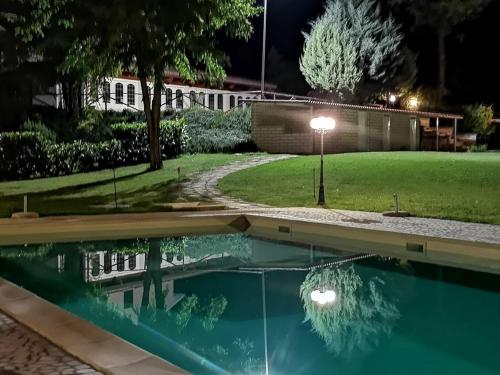 Piscina en o cerca de Il Nibbio Reale Country House